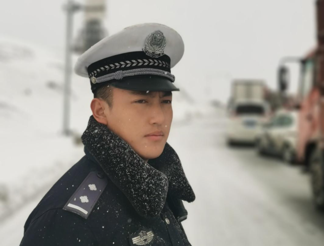 火遍全网的“雪雕”